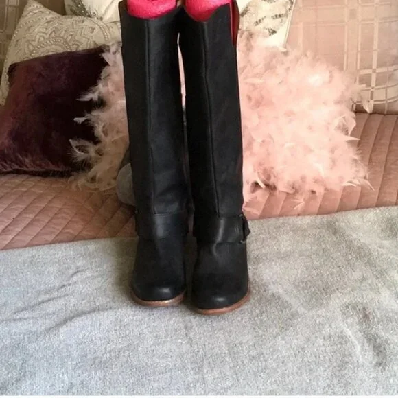 Olukai Black Leather boots Size 9.5 - Picture 2 of 10